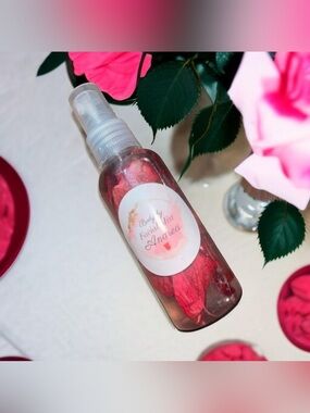 Rose 🌹 water facial mist